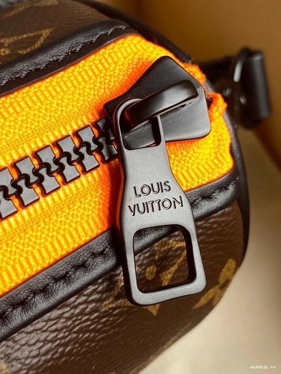 WIS XS LOUIS VUITTON KEEPALL 0107